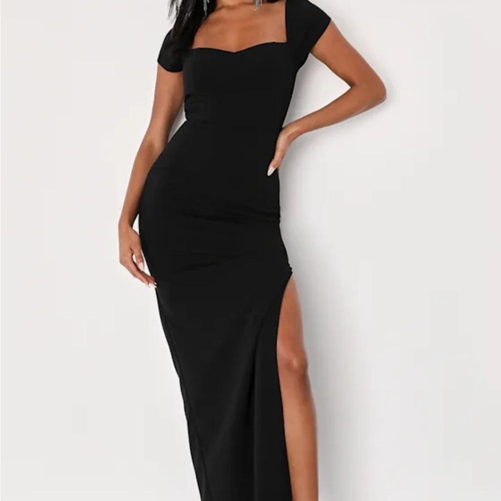 Lulu's Black Maxi Dress with Sweetheart Neckline and High Slit